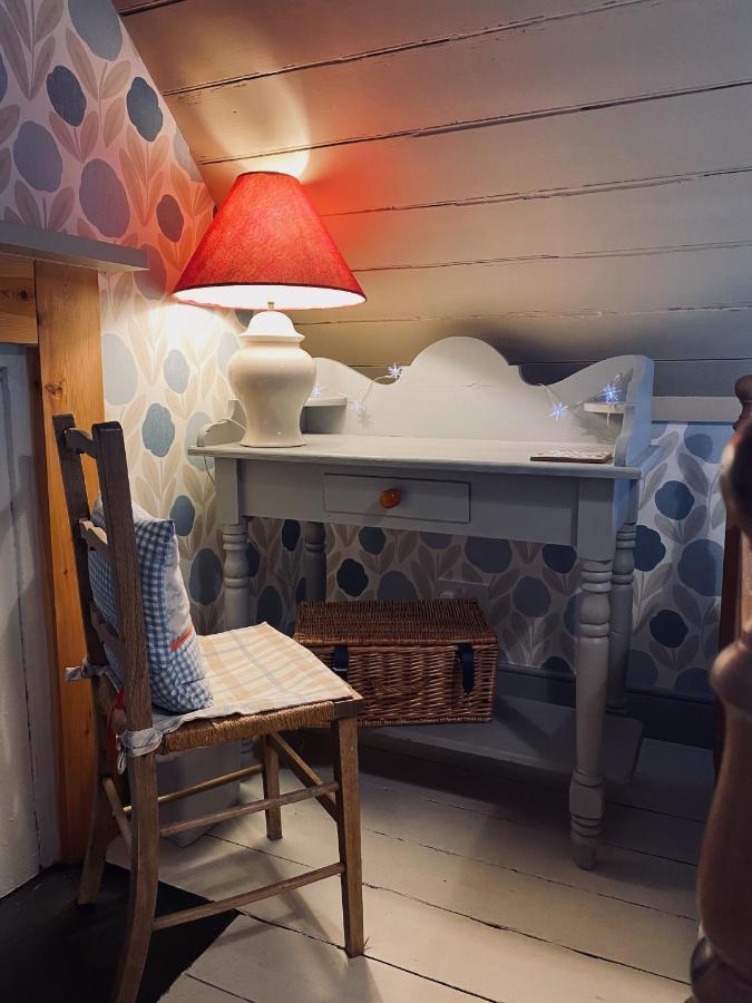 Quirky Highland Cottage With Stunning Views Fearn Lodge 외부 사진